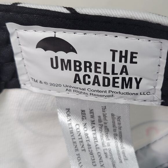 The Umbrella Academy B&W Adjustable Ball Cap "UT Malum Pluvia" - OSFM NWOT - Picture 7 of 8